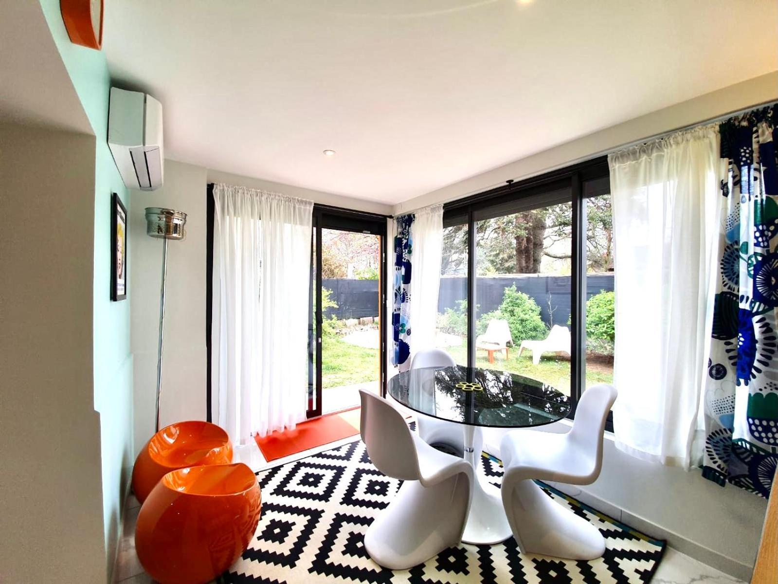 La Maison Pop Appartement Meuble Independant Avec Jardin Romans-sur-Isere Bagian luar foto