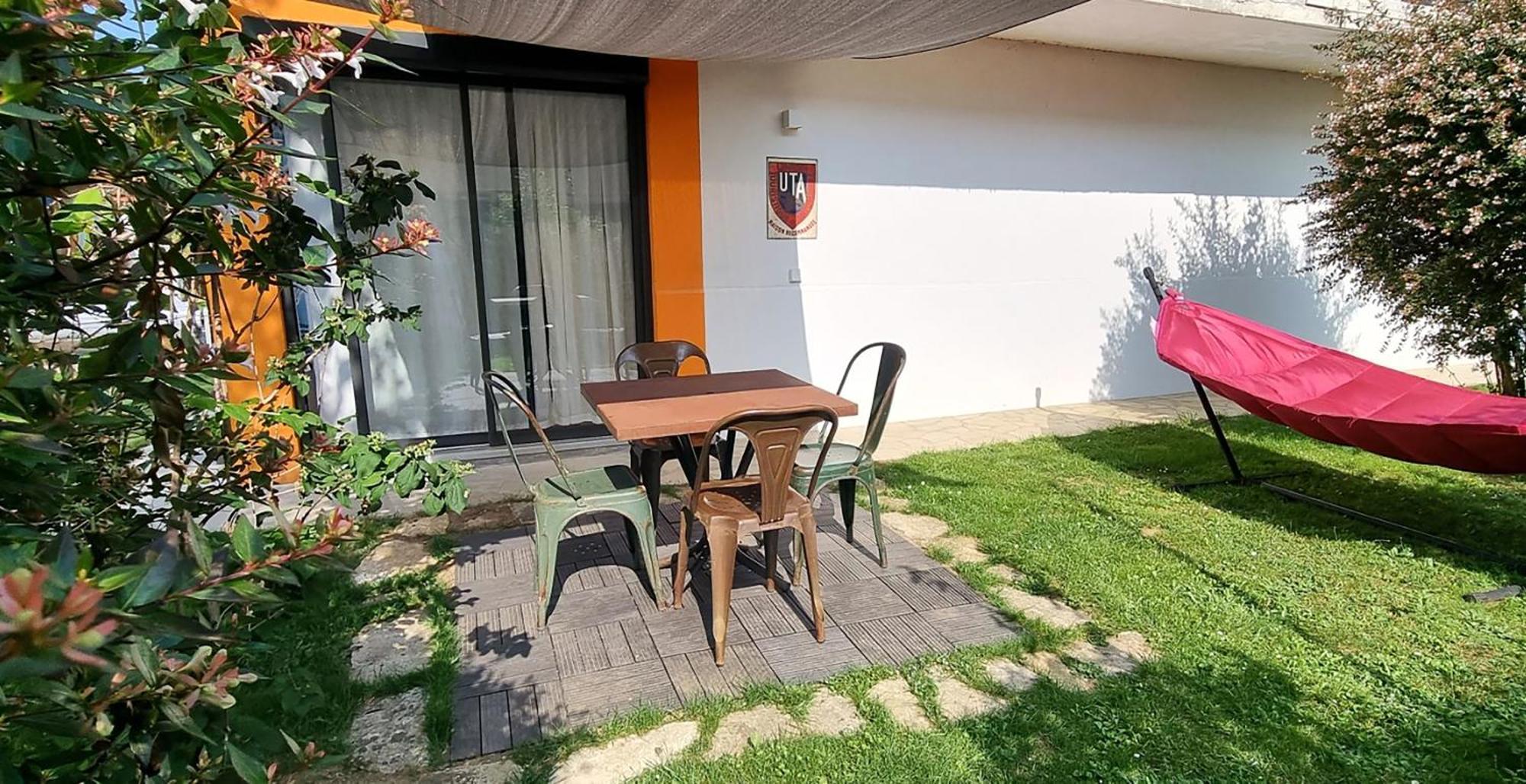 La Maison Pop Appartement Meuble Independant Avec Jardin Romans-sur-Isere Bagian luar foto